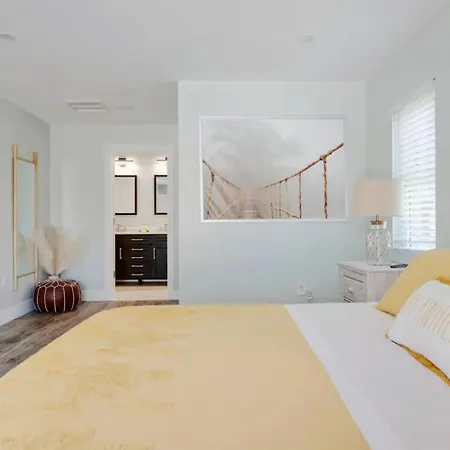 Heated Pool, Pet Friendly,Dunedin Beach Gem Palm Harbor Exterior photo
